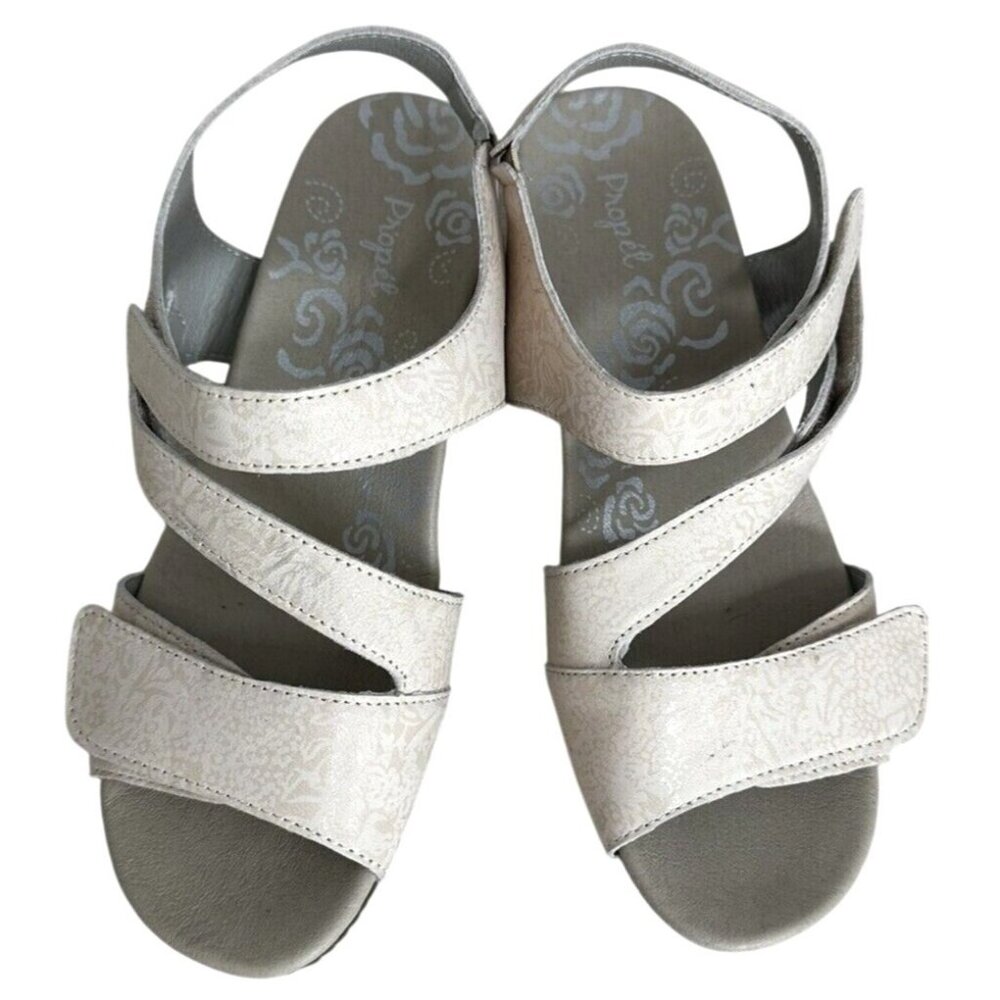 Propét Womens Beige Cork Wedge Sandals W/Adjustable Straps & Leather Upper 7.5M